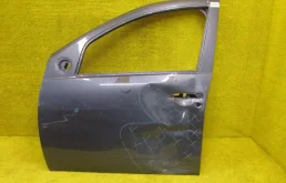 Дверь багажника для Renault Duster 2018 года на фотографиях