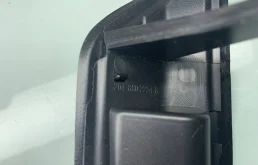 Крышка форсунки фароомывателя правая для Mercedes-Benz C class на фотографиях