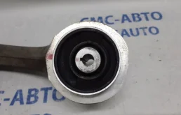 Рычаг передний правый нижний для Audi A6 на фотографиях