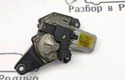 Мотор стеклоочистителя для Mercedes-Benz M class 2007 года на фотографиях