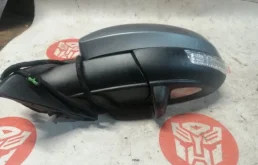 Зеркала для Volkswagen Tiguan 2007 года на фотографиях