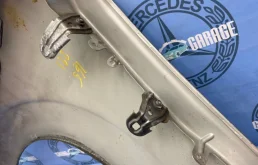 Крыло правое для Mercedes-Benz S class 2009 года на фотографиях