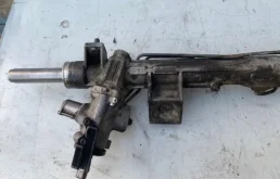 Рулевая рейка для Volvo XC90 2004 года на фотографиях