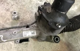 Рулевая рейка в сборе для Ford Focus 2015 года на фотографиях