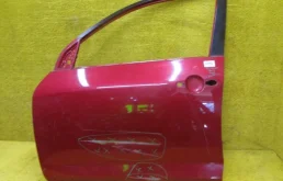 Дверь передняя левая для Toyota RAV4 2010 года на фотографиях