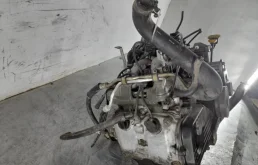 Двигатель без навесного для Subaru Legacy 1996 года на фотографиях