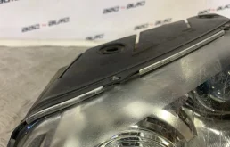 Фары для Volkswagen Passat 2010 года на фотографиях