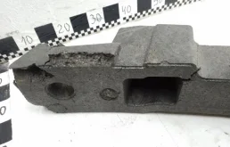 Абсорбер переднего бампера для Nissan X-Trail 2014 года на фотографиях