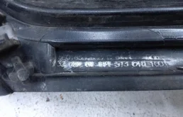 Молдинг решетки радиатора для Skoda Octavia 2018 года на фотографиях