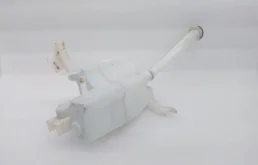 Бачок омывателя для Nissan X-Trail 2010 года на фотографиях