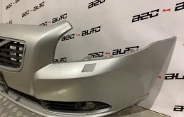 Бампер для Volvo S40 2005 года на фотографиях