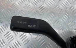 Подрулевой переключатель для Volkswagen Passat 2008 года на фотографиях