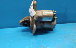 Стартер для Nissan X-Trail 2014 года на фотографиях