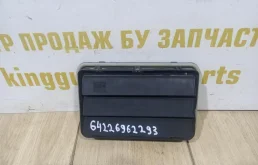 Решетка вентиляционная левая для BMW 5er 2000 года на фотографиях