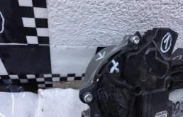 Мотор стеклоочистителя для Nissan Qashqai 2018 года на фотографиях