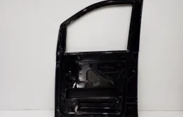 Дверь передняя правая для Mercedes-Benz Vito 2007 года на фотографиях