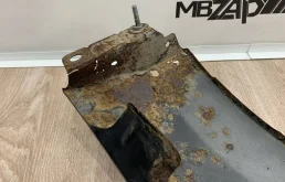 Крыло правое для Mercedes-Benz M class 2009 года на фотографиях