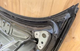 Крышка багажника для Volkswagen Passat 2010 года на фотографиях