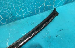 Стекла и зеркала для Mercedes-Benz C class 2009 года на фотографиях