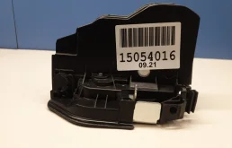 Уплотнитель передней правой двери для BMW 5er 2015 года на фотографиях