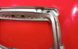 Дверь багажника для Nissan Qashqai 2012 года на фотографиях