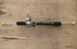 Рулевая рейка для Mitsubishi Outlander 2003 года на фотографиях