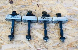 Двери для Toyota Land Cruiser 1999 года на фотографиях