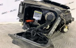 Фары для Volkswagen Passat 2010 года на фотографиях