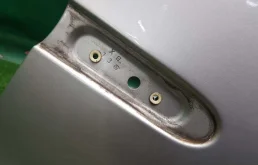 Крыло правое для Mercedes-Benz S class 2001 года на фотографиях