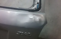 Крышка багажника для Suzuki SX4 2010 года на фотографиях