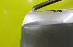 Дверь передняя левая для Lexus RX 2022 года на фотографиях