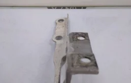 Петля капота левая для Hyundai ix35 на фотографиях