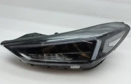 Фара левая для Hyundai Tucson 2021 года на фотографиях