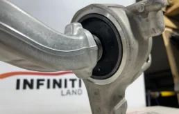 Рычаг передний левый нижний для Infiniti FX 2011 года на фотографиях