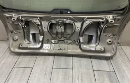Крышка багажника для Audi A4 2005 года на фотографиях