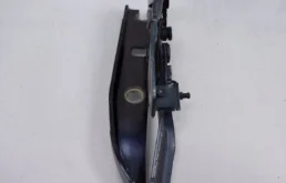 Петля капота правая для Volkswagen Tiguan 2023 года на фотографиях