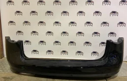 Бампер для Volkswagen Passat 2006 года на фотографиях