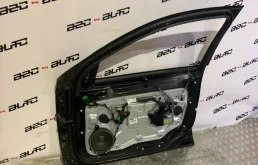 Дверь передняя правая для Volvo S80 2013 года на фотографиях