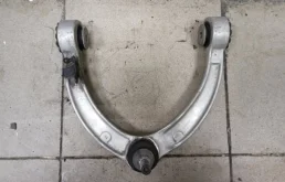 Рычаг передний правый верхний для Mercedes-Benz GL class на фотографиях