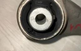 Рычаг передний правый нижний для BMW 5er 2013 года на фотографиях