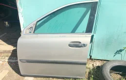 Дверь передняя левая для Volvo XC90 2014 года на фотографиях