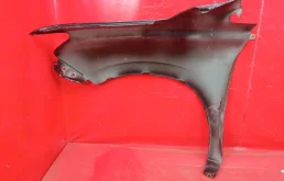 Крыло правое для Lexus RX 2004 года на фотографиях