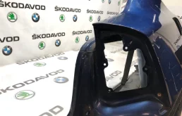 Заднее правое крыло для Skoda Octavia 2009 года на фотографиях