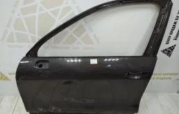 Дверь передняя левая для Volkswagen Touareg 2017 года на фотографиях