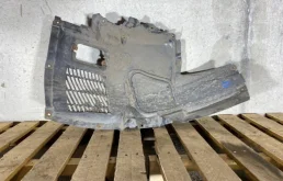 Подкрылок передний правый для BMW 5er 2010 года на фотографиях