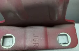 Петля капота левая для Nissan X-Trail 2008 года на фотографиях