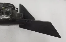 Стекла и зеркала для Land Rover Discovery 2018 года на фотографиях