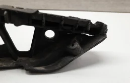 Кронштейн крыла передний левый для Volkswagen Polo 2018 года на фотографиях