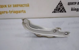 Петля капота левая для Skoda Octavia на фотографиях