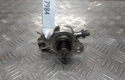 Топливный насос для Audi A4 2007 года на фотографиях